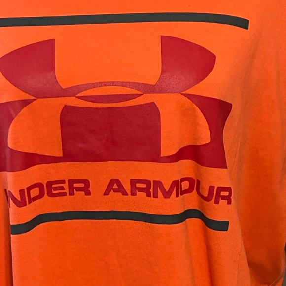Under armor, heat gear, short sleeve T-shirt, 2X - Picture 2 of 8